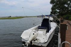 23 OUTRAGE - Boston Whaler yacht sale