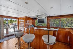 best yacht sales deals JEF82110L506 82