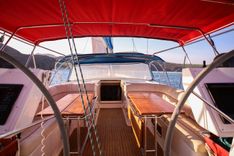 Buy a yacht Ayacucho 2008