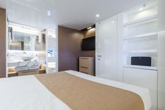 the best price on MILU'