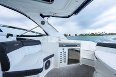 Irish Eyes III 35 yacht sale