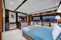 the best price on STERN 162