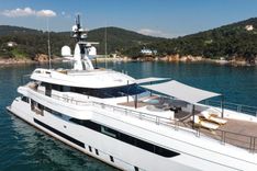 STERN - WIDER yacht sale