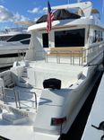 Buy a yacht 78 - Hatteras