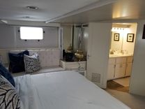 Buy a 78 - Hatteras at Shestakov Yacht Sales