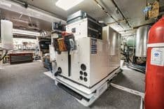 the best price on SHARK CUSTOM