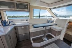 Buy a yacht Regal 38 Grande Coupe