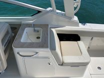 the best price on 2021 Boston Whaler 280 Vantage @ Cancun 28