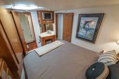 Legacy 1999 yacht sale
