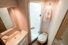 Buy a yacht Legacy 1999