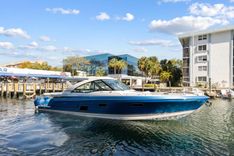 best yacht sales deals - 430 Super Sport Crossover