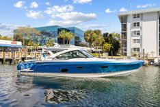 Buy a yacht - - Formula Boats