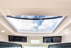 Стоимость яхты 2024 Scout 530 LXF 53