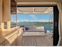 Buy a yacht ON ORDER