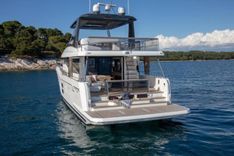 Buy a yacht IN STOCK - Beneteau
