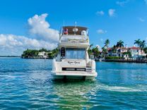 Buy a Knee Deep 500 at Shestakov Yacht Sales