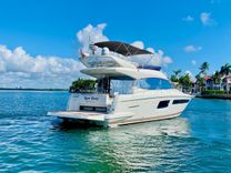 the best price on Knee Deep 50