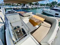 best yacht sales deals Knee Deep