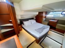 Buy a yacht Knee Deep 500