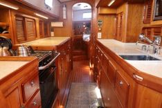 best yacht sales deals SIRIUS - PASSPORT YACHTS