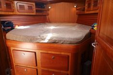 Buy a yacht SIRIUS 47