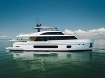 the best price on Equites 82