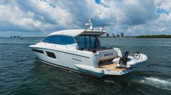 Стоимость яхты INVICTUS - PRESTIGE