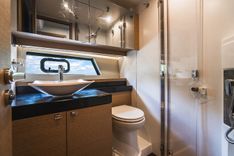 Купить яхту INVICTUS - PRESTIGE в Shestakov Yacht Sales