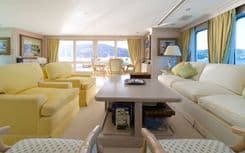 Лучшая цена на LADY BEATRICE 1993