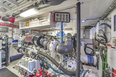 best yacht sales deals Hatteras 80 Motor Yacht 2007