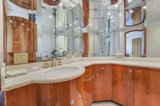 Hatteras 80 Motor Yacht 80