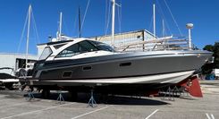 Buy a Formula 430 at Shestakov Yacht Sales