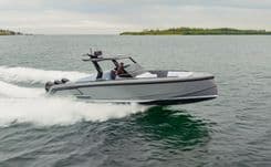 the best price on Vanquish Yachts VQ40