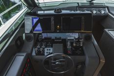 KAMAKI - Ferretti Yachts price