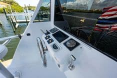 EAGLE'S NEST - Hatteras yacht sale