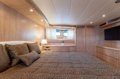 the best price on COOKIE 2002