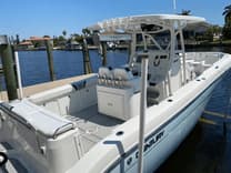 Buy a yacht 2015 Century 3200 Center Console 2015