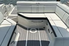 2015 Sea Ray 270 Sundeck 27