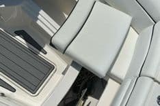 Buy a yacht 2015 Sea Ray 270 Sundeck - SEA RAY