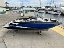 Buy a yacht 2019 Scarab 255 ID Open 25
