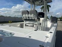 2021 Sea Pro 248 Bay 2021