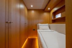 the best price on 85' SEMI DISPLACEMENT TRAWLER - MURAL YACHTS