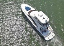 best yacht sales deals Sedan Bridge - SEA RAY