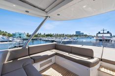 Купить яхту - - Sunseeker в Shestakov Yacht Sales