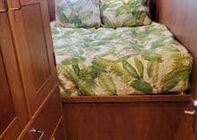 Купить яхту 2021 Endeavour Catamaran 440 Hybrid 2021 в Shestakov Yacht Sales