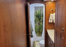 Купить яхту 2021 Endeavour Catamaran 440 Hybrid 44 в Shestakov Yacht Sales