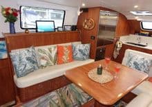 Лучшие предложения покупки яхты 2021 Endeavour Catamaran 440 Hybrid 44