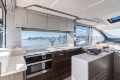 Купить яхту 22 - Sunseeker в Shestakov Yacht Sales