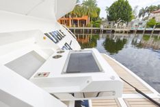 Купить яхту 2022 Sunseeker 74 Sport Yacht 74 в Shestakov Yacht Sales