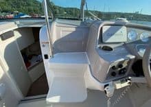Buy a 2001 Formula 280 Sun Sport 280 Sun Sport at Shestakov Yacht Sales
